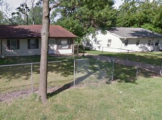 1615 Hedge Rd, Champaign, IL 61821