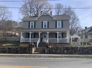 180 Tazewell Ave, Tazewell, VA 24651