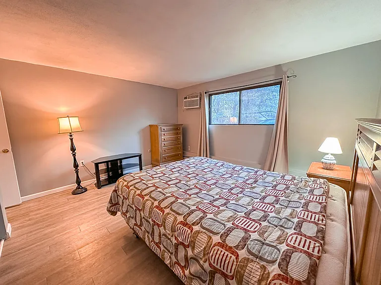 35 Andrew St #10 — Photo 14