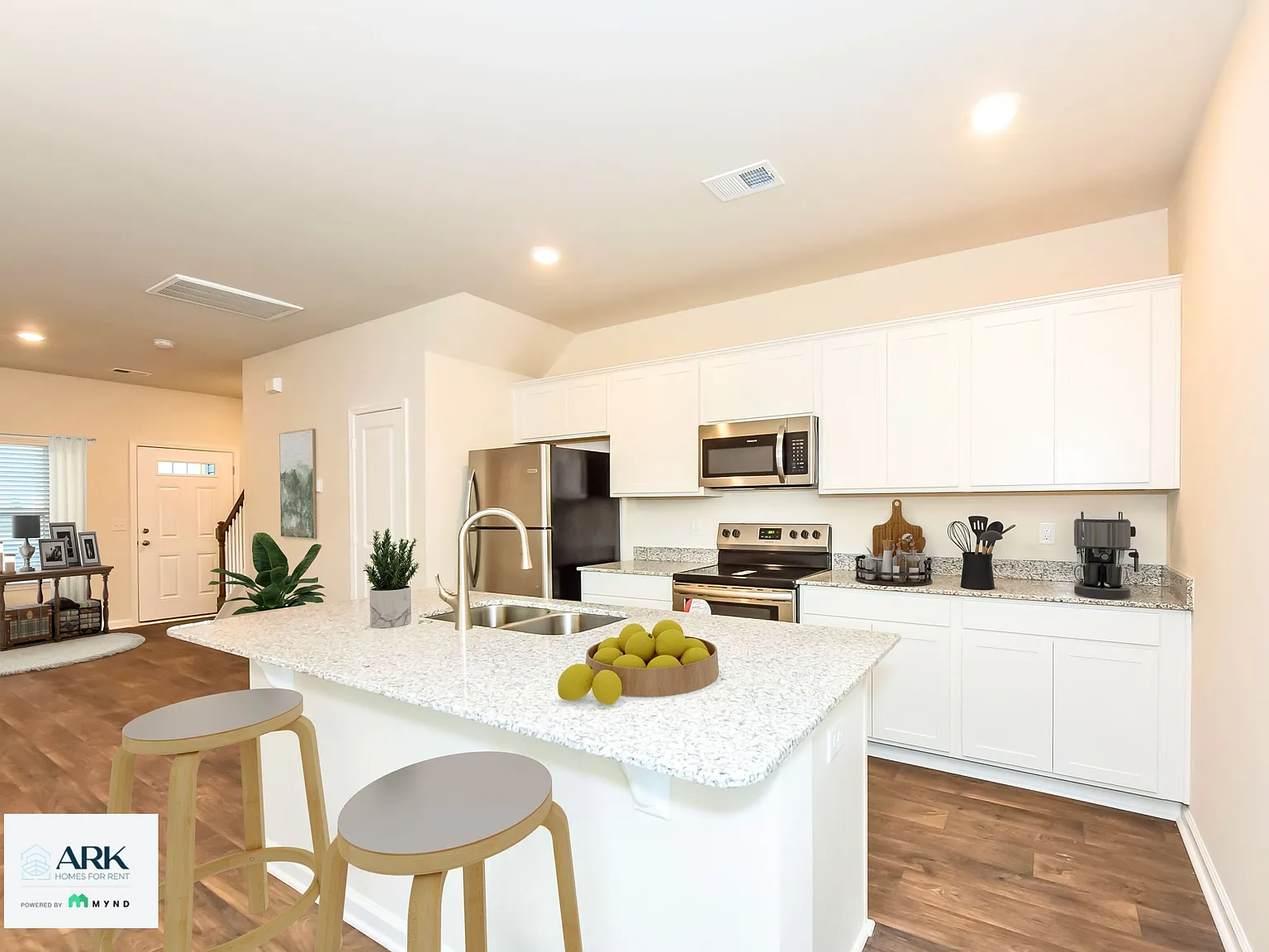 2 bed, 2.5 bath, 1428 sqft, $1,663 — Photo 2