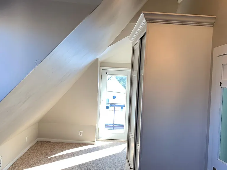 2502 W Argyle Pl — Photo 22