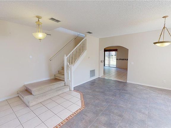 3rd image of 1307 Windy Meadow Dr
