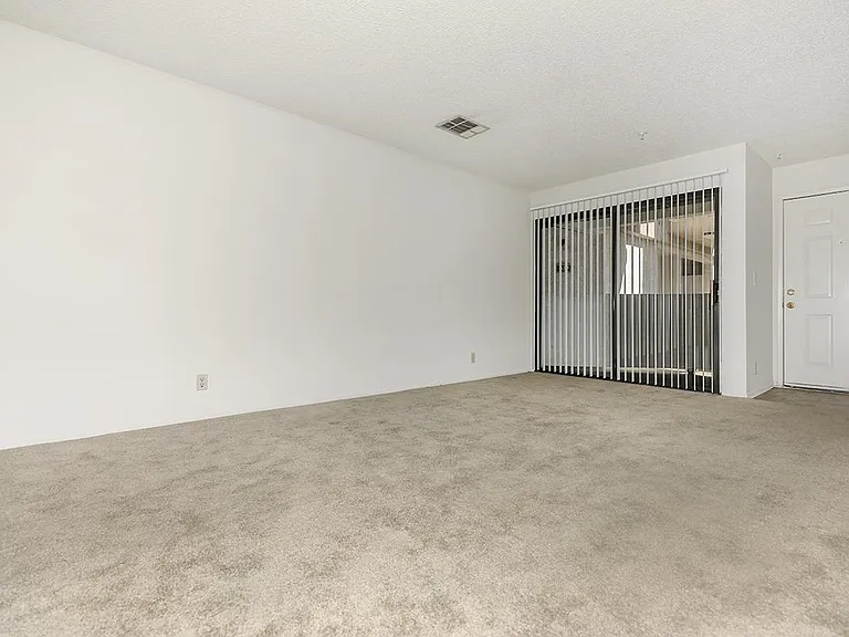 Glenoaks Terrace Apartments — Photo 33