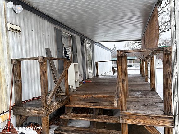 4th image of 6018B Park Rd