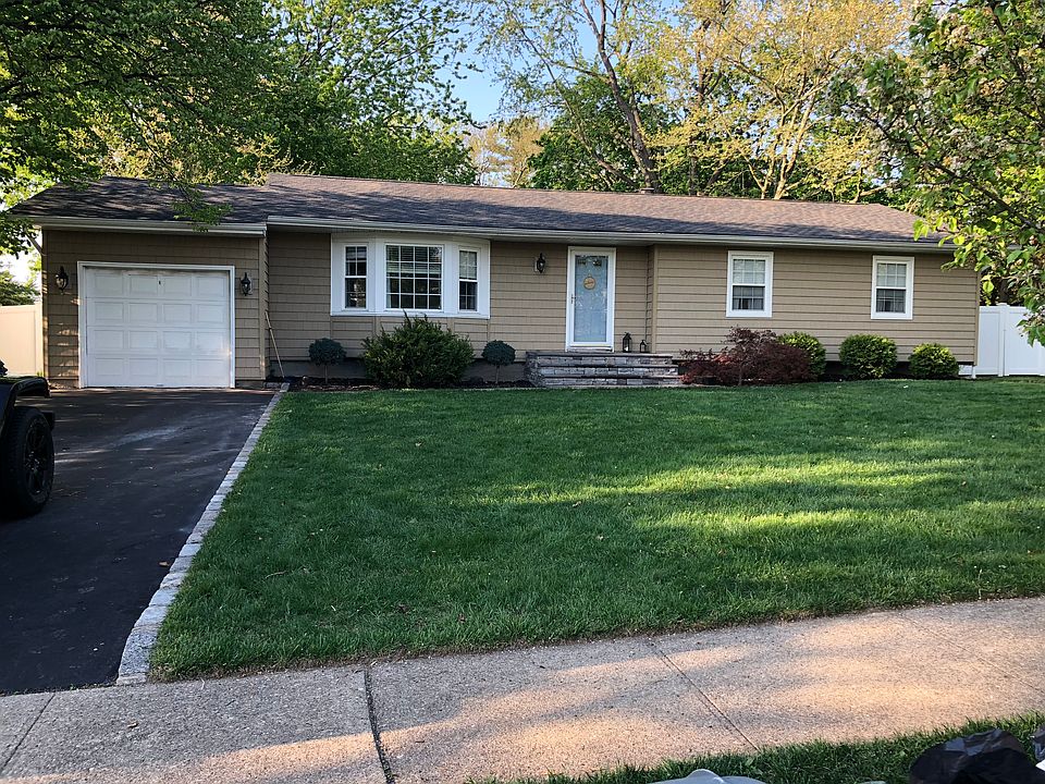 1st image of 53 Grissom Way