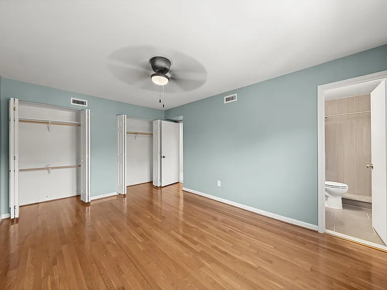 315 Center St N — Photo 16