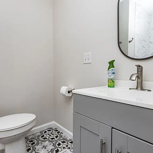 217 E Lee St — Photo 14