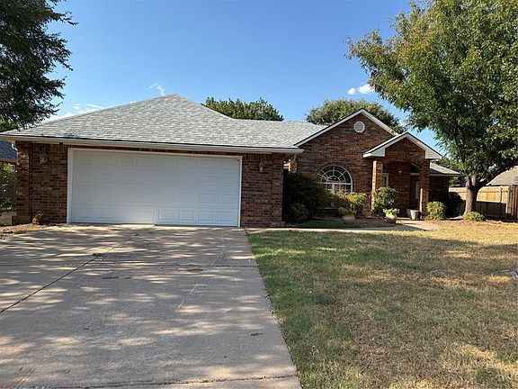 2nd image of 1231 Douglas Cir