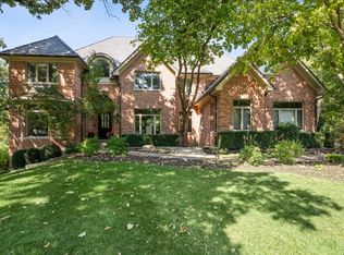 47 S Wynstone Dr, North Barrington, IL 60010