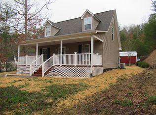 130 Sleepy Hollow Ln, White Sulphur Springs, WV 24986