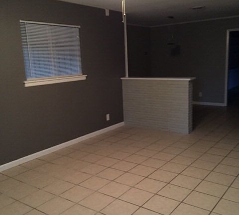 2nd image of 265 Lewis St