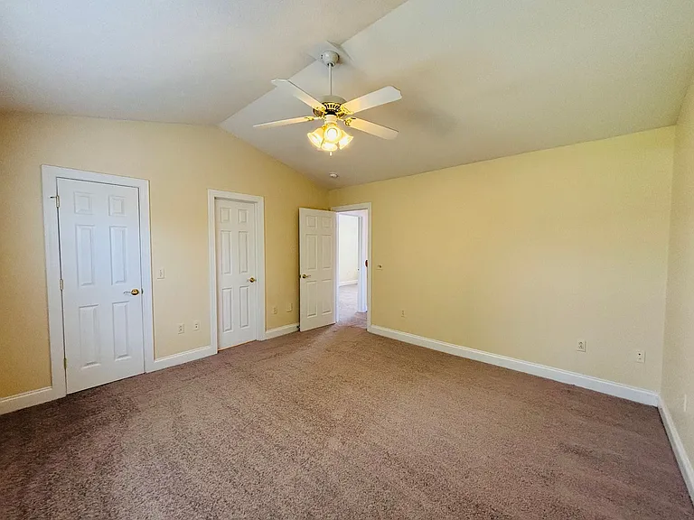 230 Willow Oak Dr — Photo 4