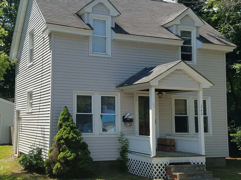 240 Palm St