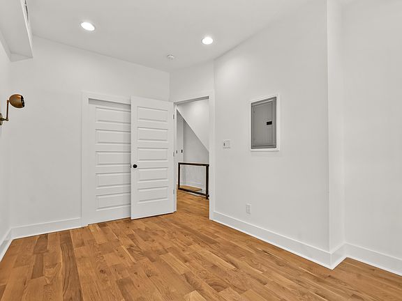 4th image of 461 Prospect Ave APT 1