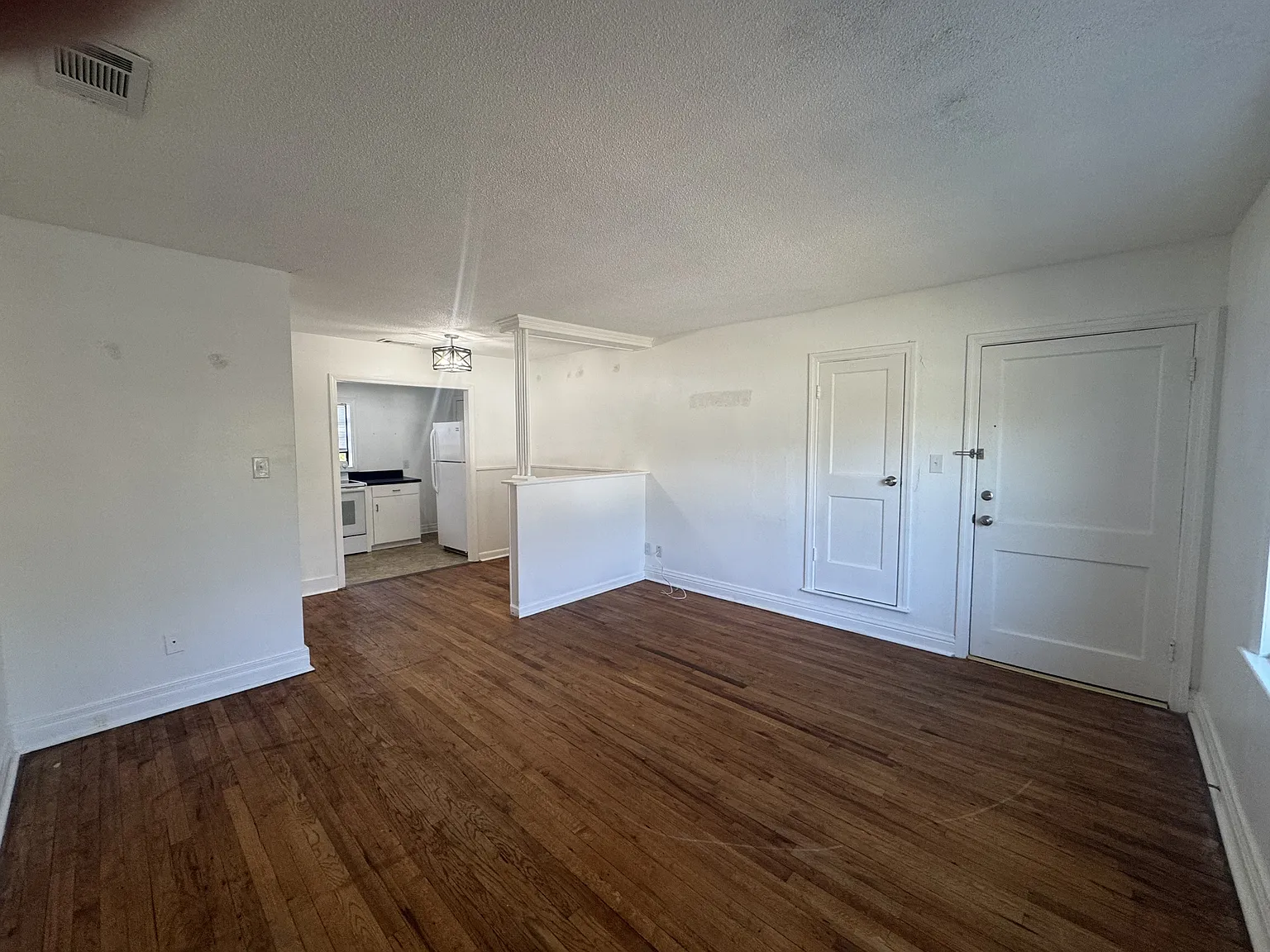 324 North Main Street - 4 — Photo 3