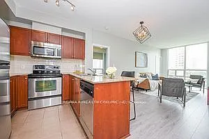 3504 Hurontario St #609 — Photo 9