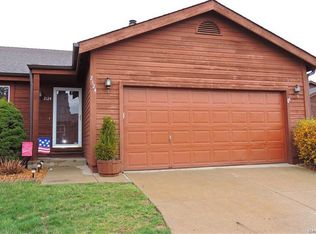 2124 Bayonne Dr, Saint Charles, MO 63303
