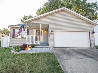 1472 Julian St, Cuyahoga Falls, OH 44221