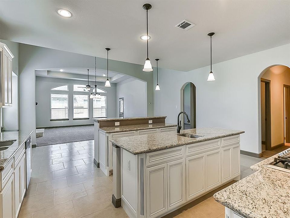 1st image of 29314 Lovegrass Ct