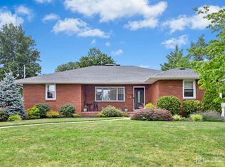 125 Minna Ave, Avenel, NJ 07001
