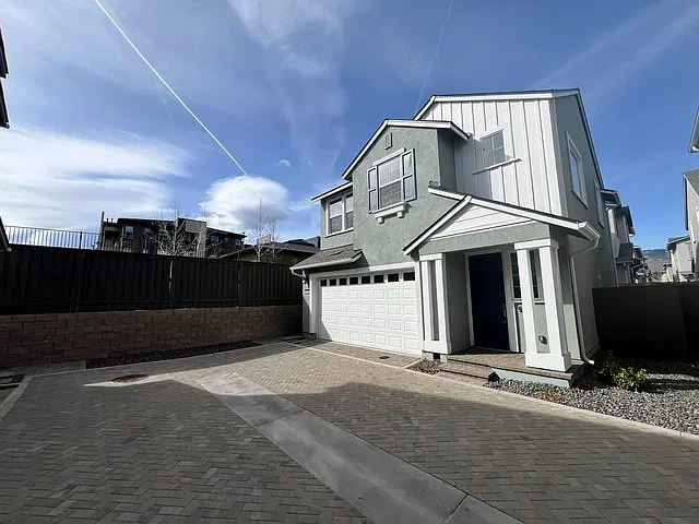 3 bed, 2.5 bath, 1588 sqft, $2,850 — Photo 1