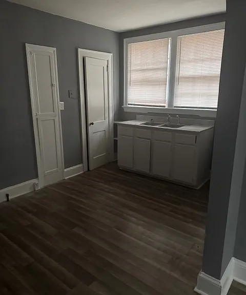 818 Western Ave #820 — Photo 3