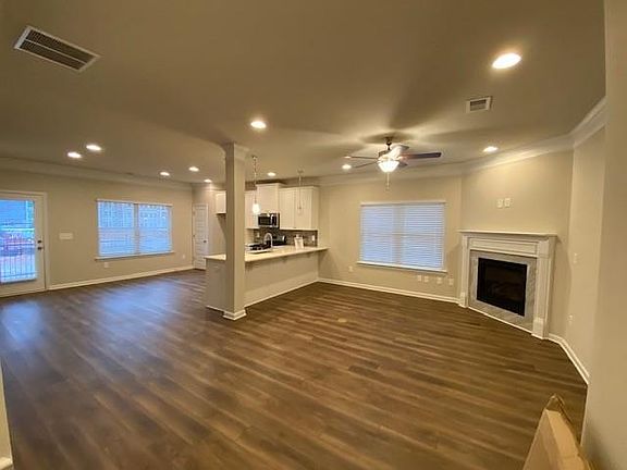 3rd image of 248 Bahia St #27