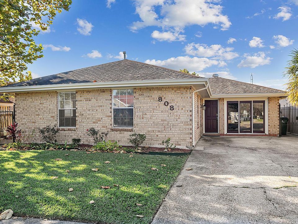 1st image of 808 S Labarre Rd