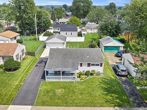 5th image of 2444 Edenhill Ave