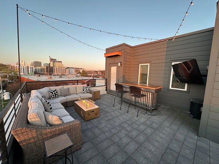 444 Southend Crossing Ln #1 — Photo 9