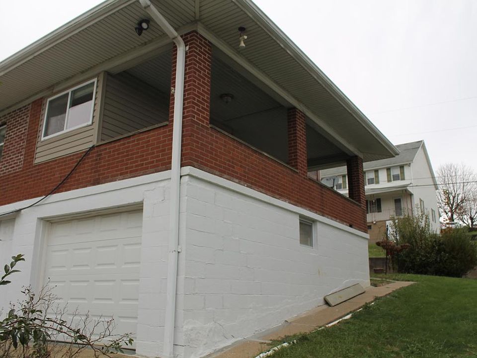 Outside pic 1