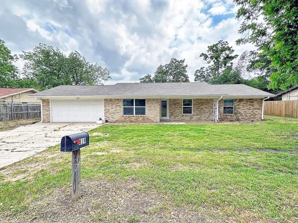 819 Bunny Rabbit Rd, Athens, TX 75751