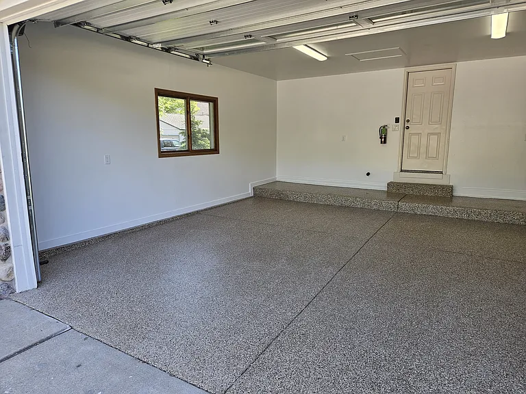 5310 Charles St — Photo 12
