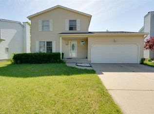 2210 Parker Ave, Bloomington, IL 61701