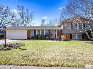 3208 W Westport Rd, Peoria, IL 61615