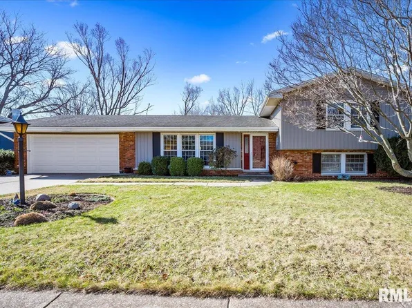 3208 W Westport Rd, Peoria, IL 61615