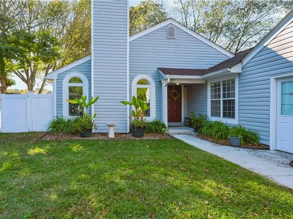 917 Chimney Hill Pkwy, Virginia Beach, VA 23462