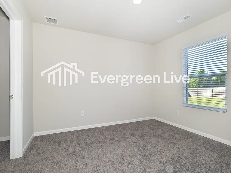 116 Burlington Dr — Photo 8