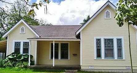 Perfect starter home. 