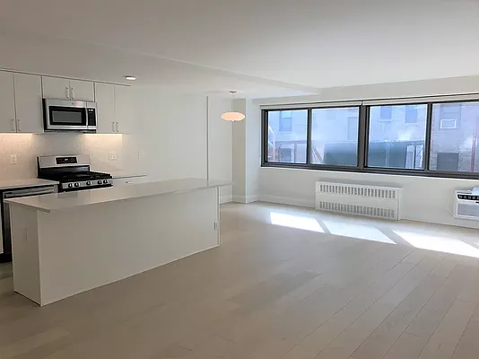 Rented by A&E Real Estate Management | media 5