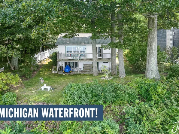 1422 Katherine St, Fennville, MI 49408