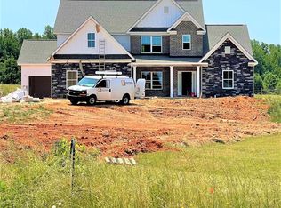 1119 Cherokee Rd, Pelzer, SC 29669