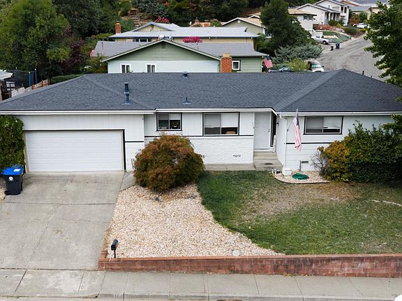 2nd image of 110 Foothill Court