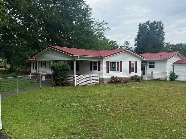 908 Manchester Ave, Middlesboro, KY 40965