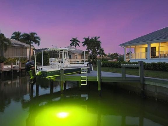 3rd image of 370 Cottage Ct