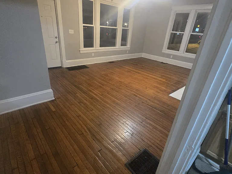 131 Park Blvd #B — Photo 4