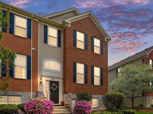 145 Willey St, Gilberts, IL 60136