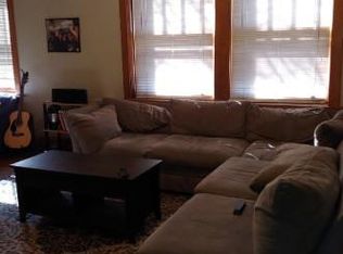1968 W Cullom Ave #2E, Chicago, IL 60613