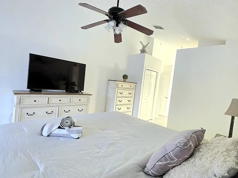 28739 Raleigh Pl — Photo 36