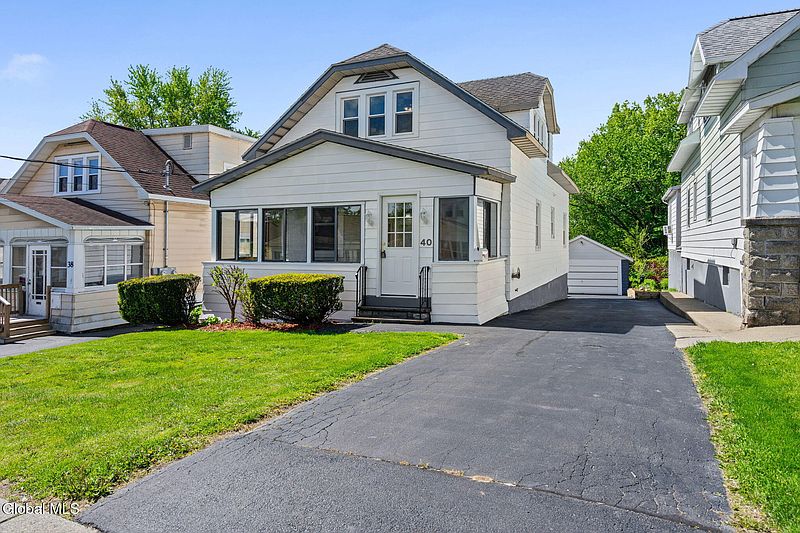 2nd image of 40 Lawn Avenue